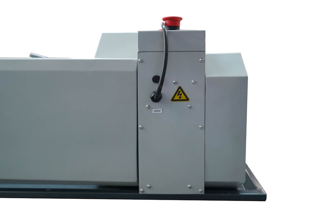 Настольный токарно-винторезный станок Metal Master MML 2140VE с проходным отверстием шпинделя 38мм