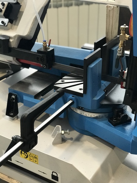 MetalTec BS 250 FH ленточнопильный станок по металлу