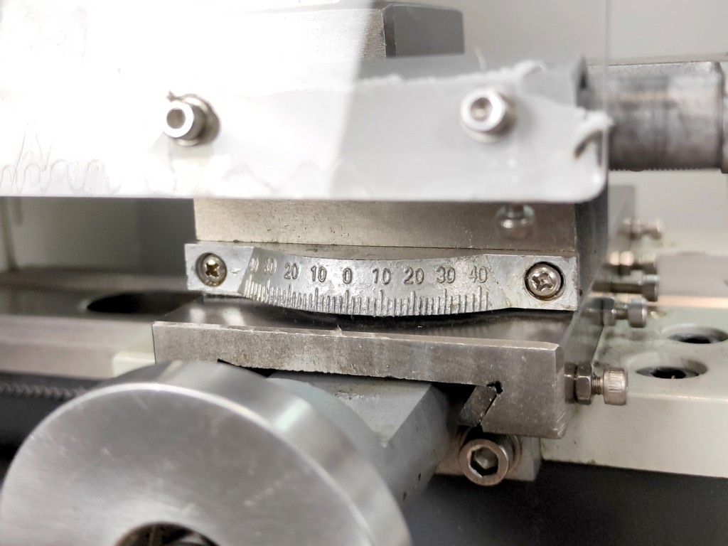 Станок токарный настольный Metal Master MML 1830V