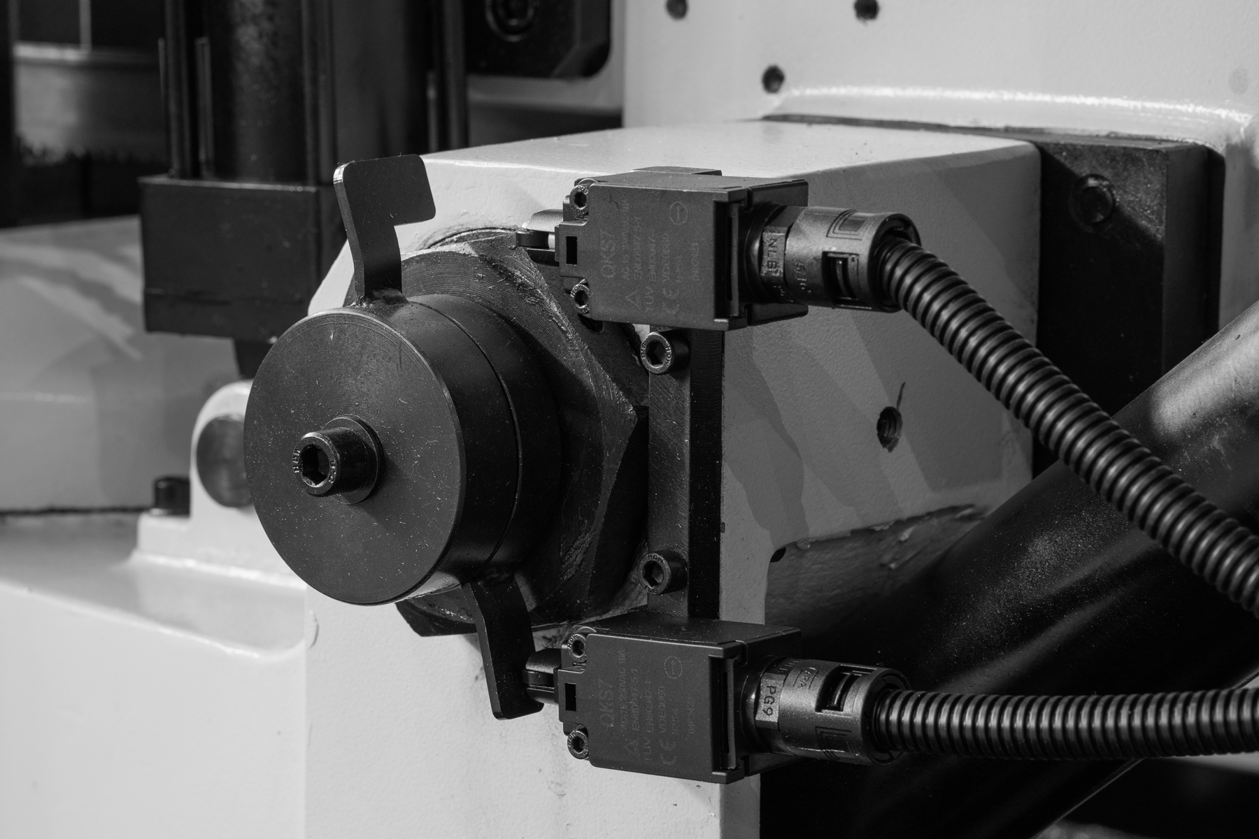 Гидравлический ленточнопильный станок Stalex BS-460G-JC SERVO