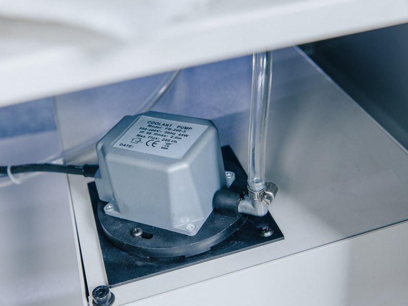 MetalTec BS 250 FHE ручной ленточнопильный станок по металлу