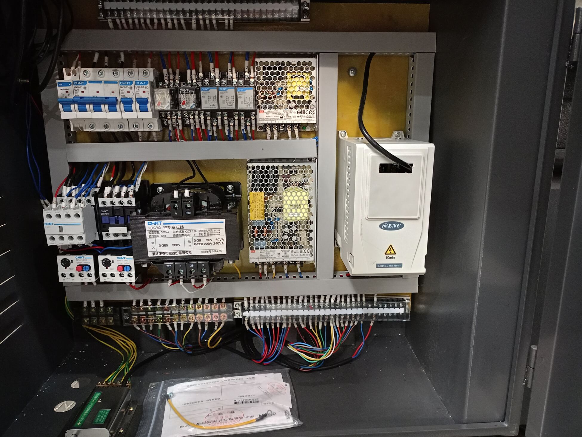 MetalTec MBS 430 CА автоматический колонный ленточнопильный станок